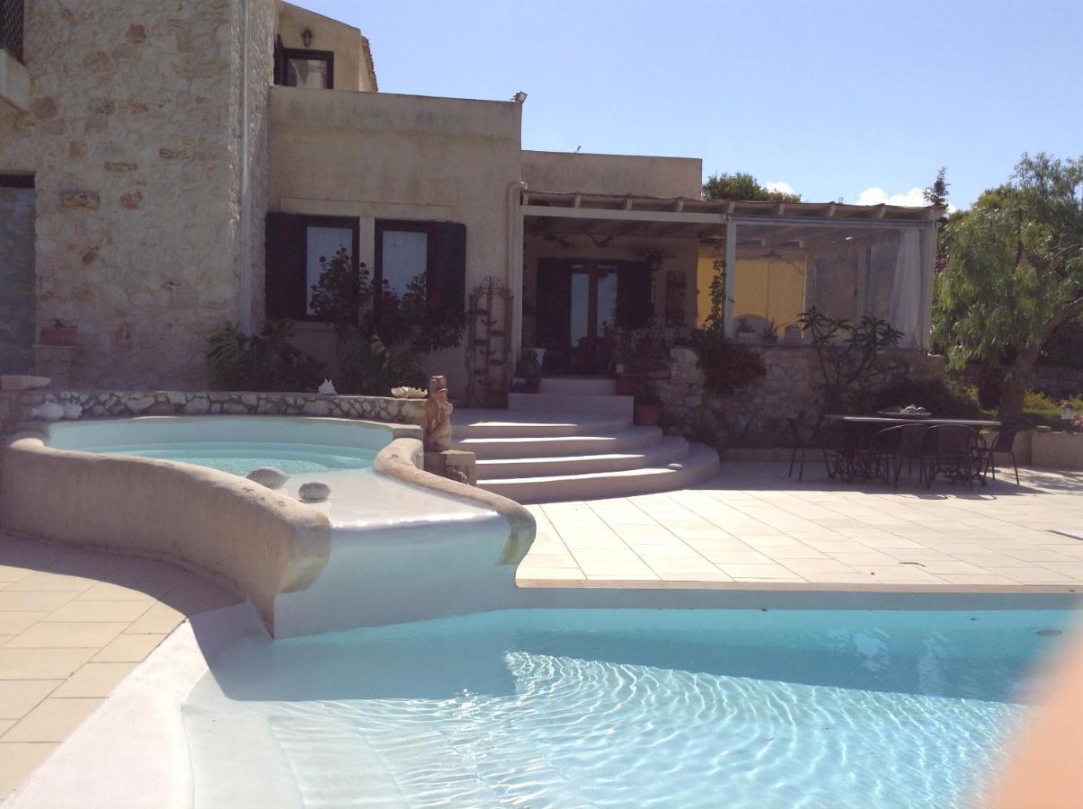 Olive House Traditional Villa With Pool Sitía Eksteriør bilde
